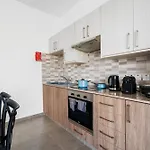 Sunnyvillas 1 Bedroom * Protarász