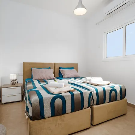 아파트 Sunnyvillas 1 Bedroom 프로타라스