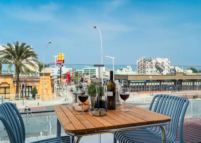 Sunnyvillas 1 Bedroom Apartament